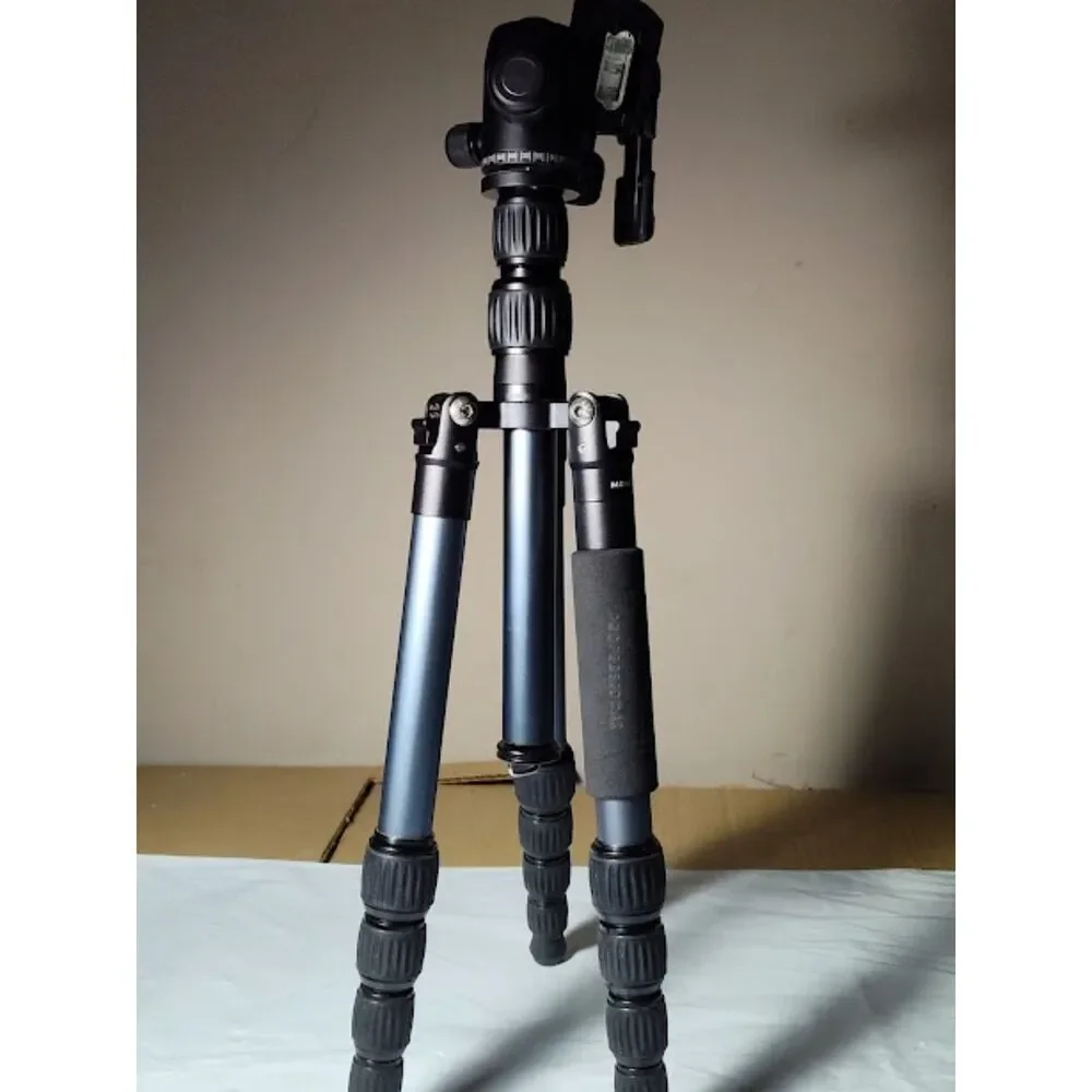 Pro Master Monopod Tripod With Carrying Case